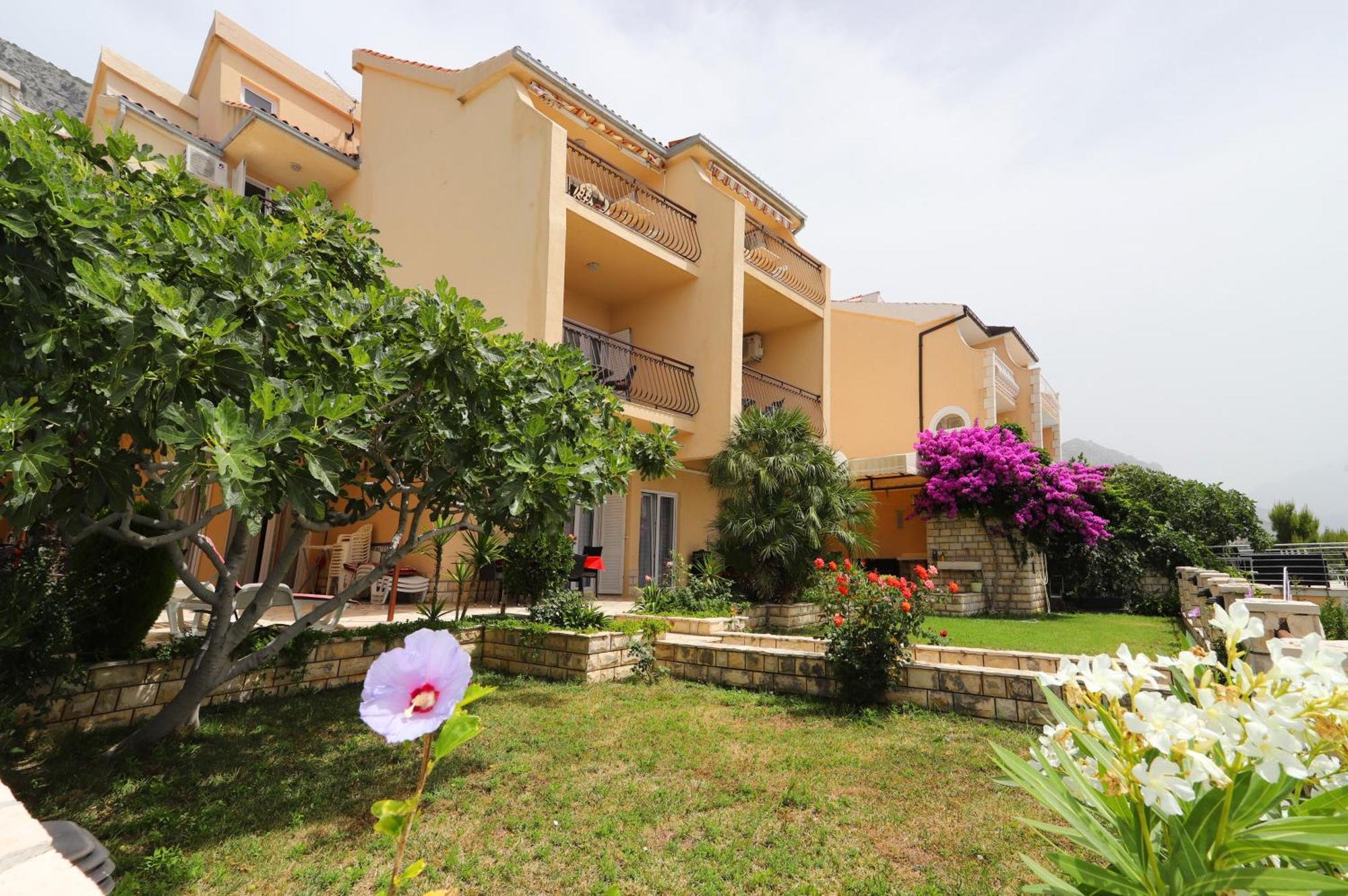 Apartments Edita & Robert لوكفا روجوزنيكا المظهر الخارجي الصورة