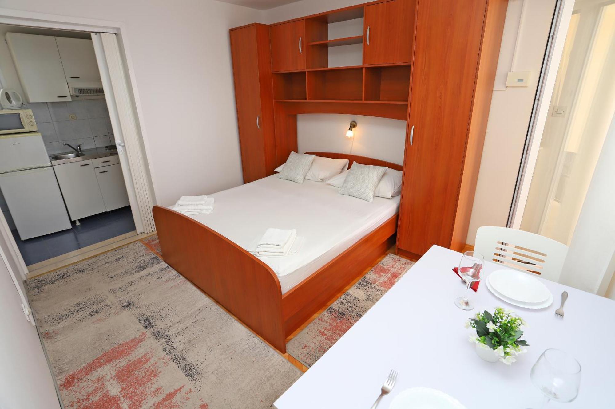 Apartments Edita & Robert لوكفا روجوزنيكا المظهر الخارجي الصورة