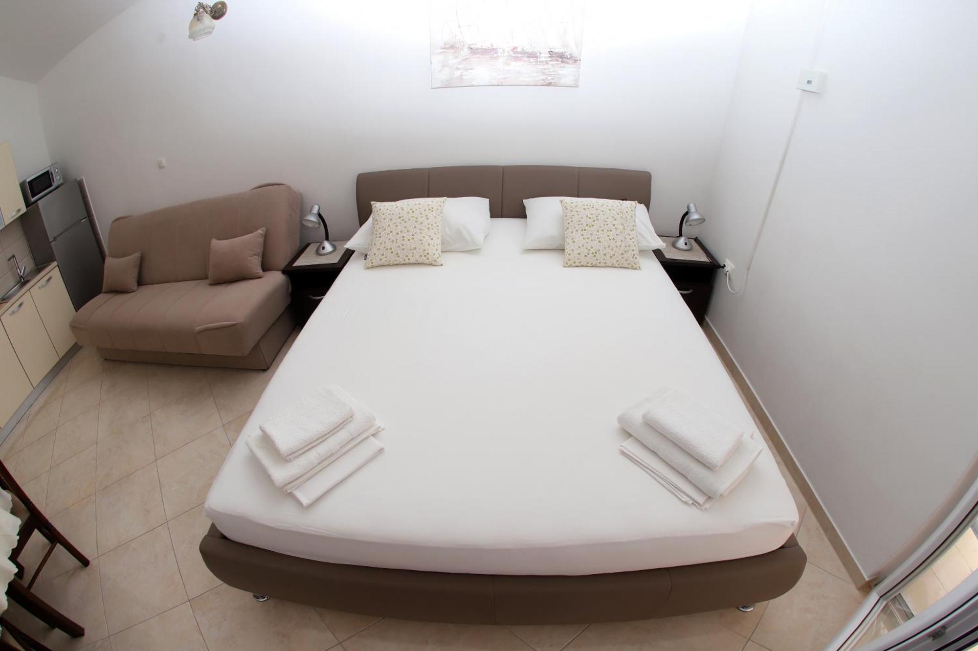 Apartments Edita & Robert لوكفا روجوزنيكا المظهر الخارجي الصورة
